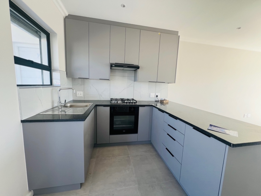 2 Bedroom Property for Sale in Table View Western Cape